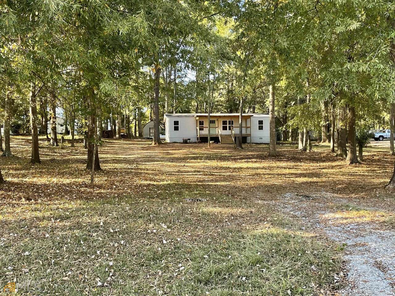 1090 Blue Springs Court - Photo 1