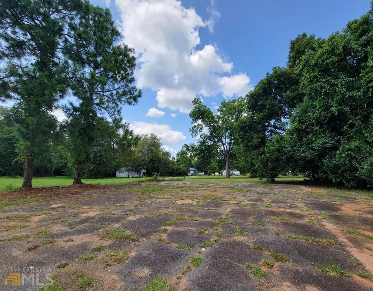 412 Vineville Street - Photo 1