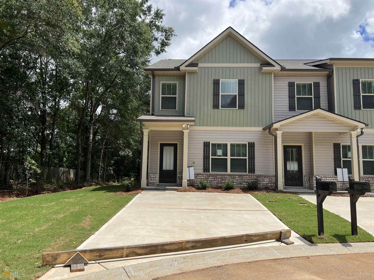 163 Camellia Court - Photo 1