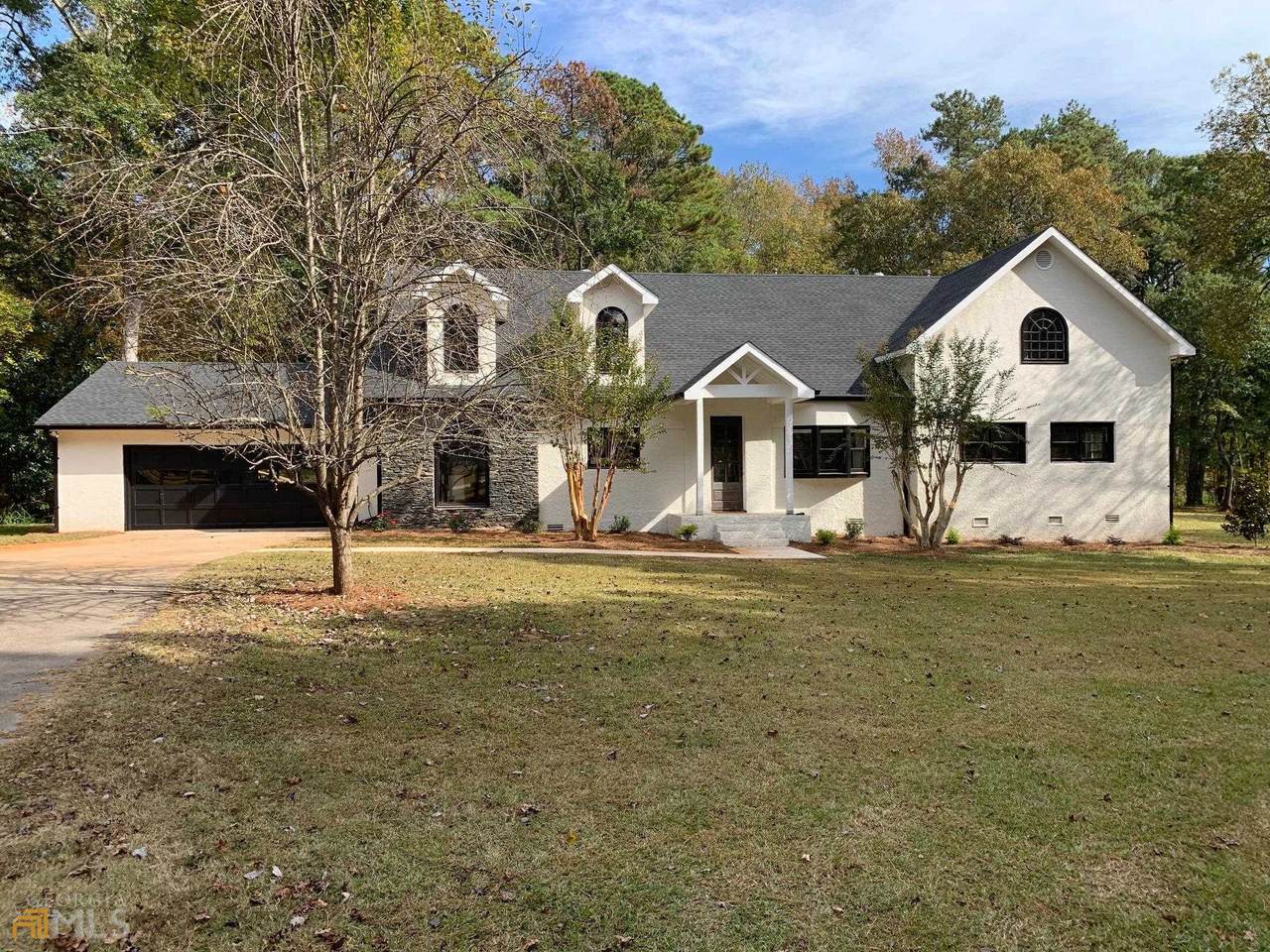 2202 Happy Hollow Court - Photo 1