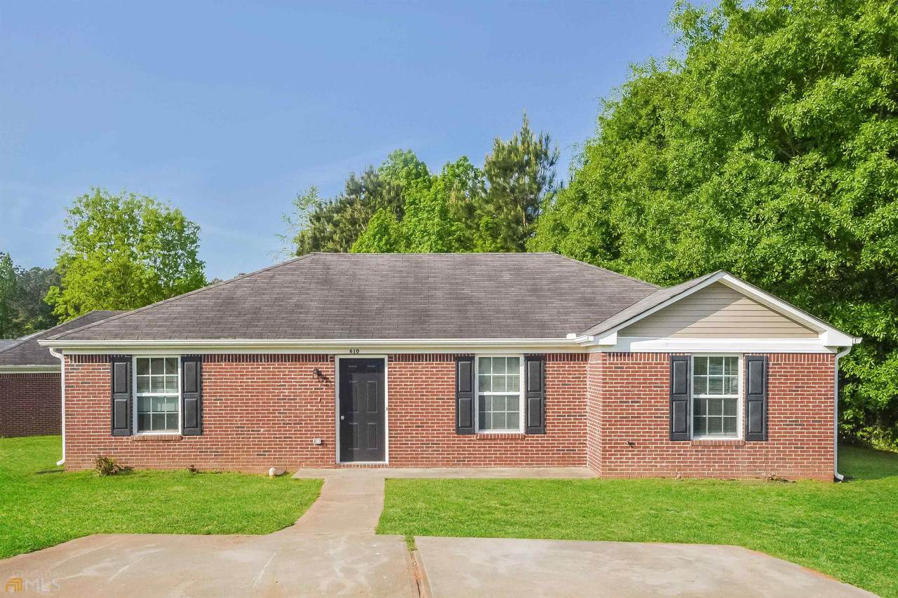 610 Dove Cove - Photo 1