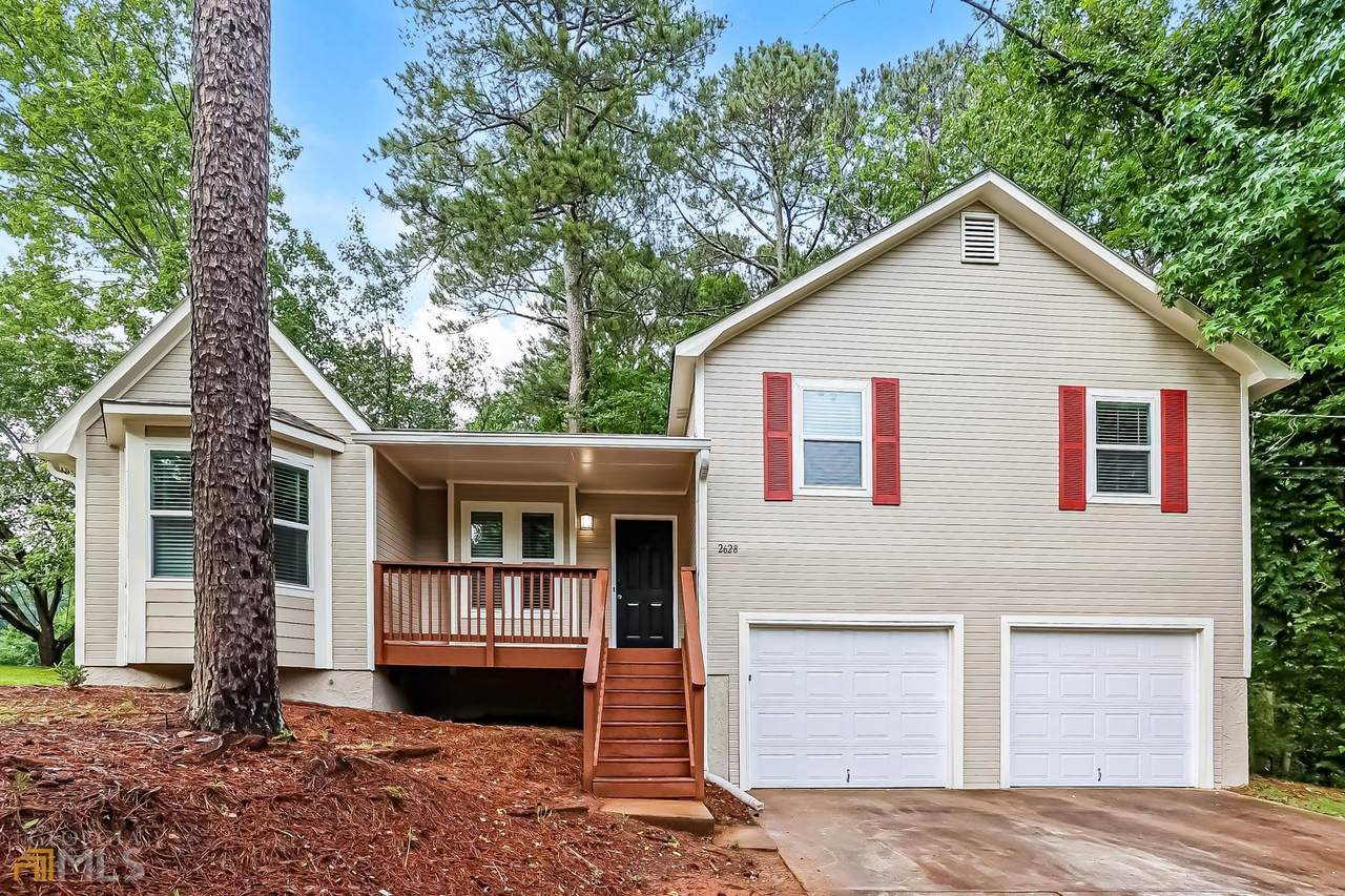 2628 Oakridge Lane - Photo 1
