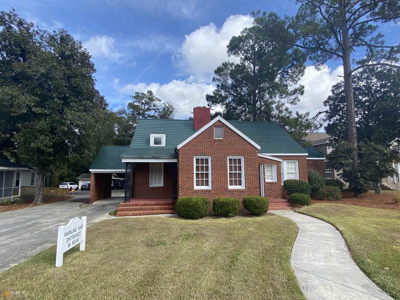 217 Savannah Avenue - Photo 1