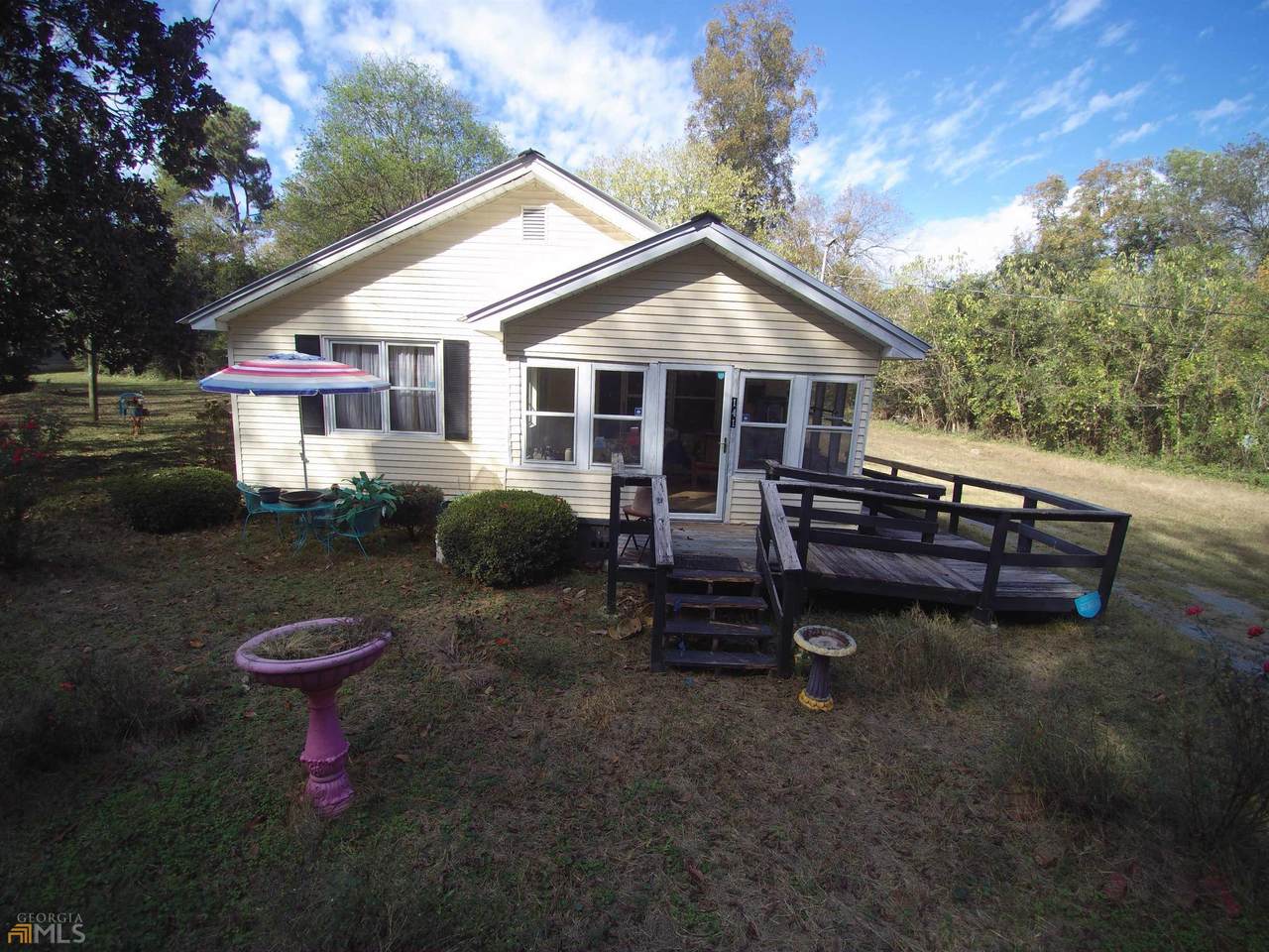 141 Plum Street - Photo 1