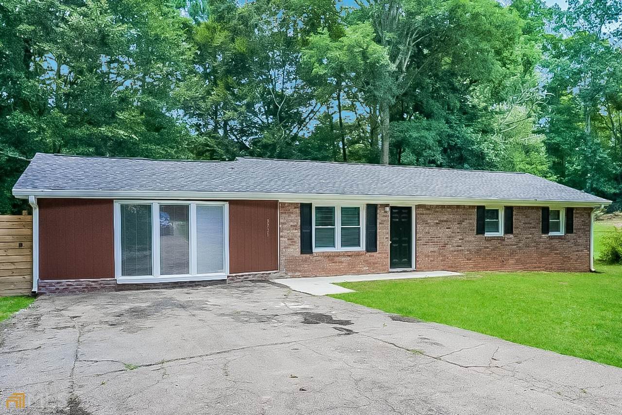 3721 Sweetbriar Circle - Photo 1