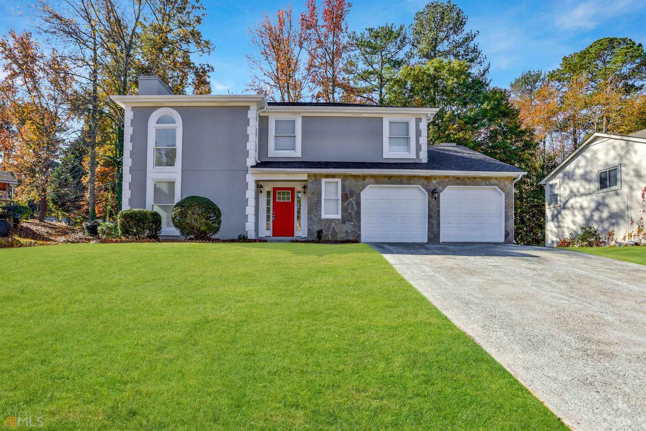 1583 Linksview Close - Photo 1