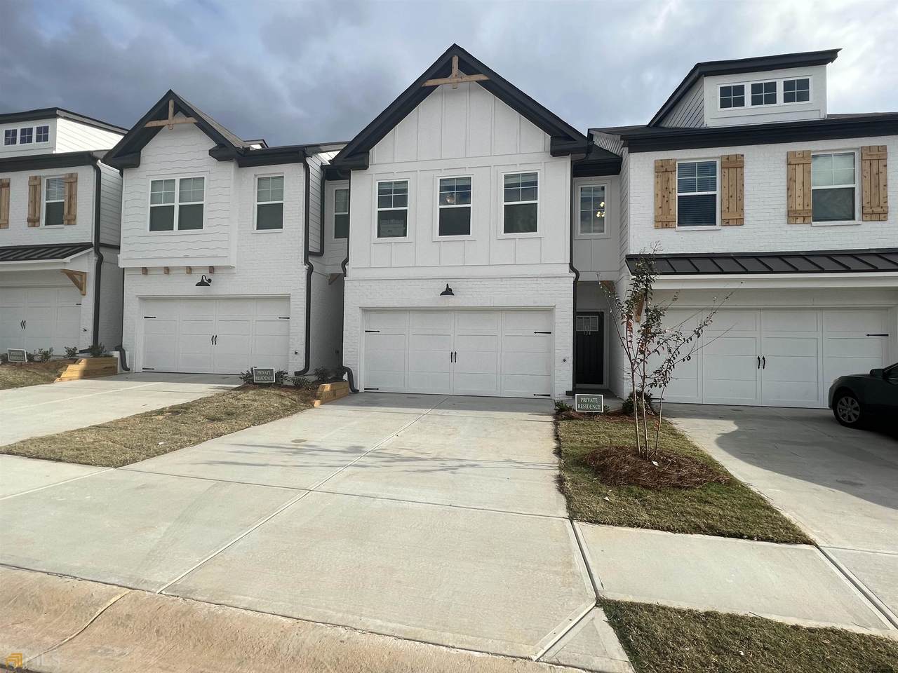 124 Auburn Woods Drive - Photo 1