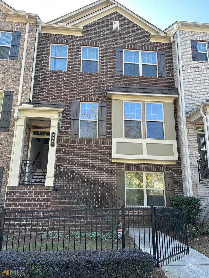 1960 Bainbridge Lane - Photo 1
