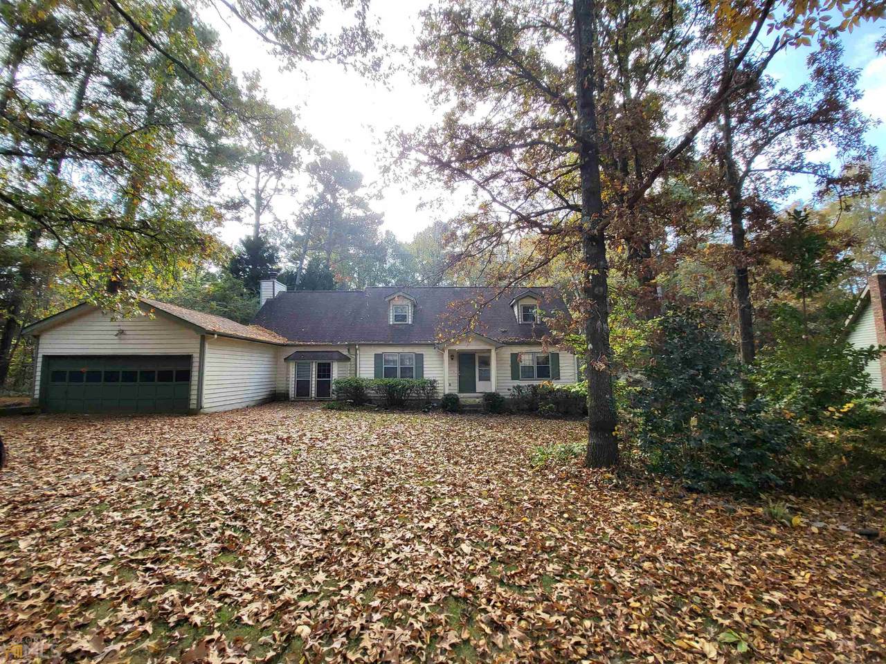 220 Wellington Court - Photo 1