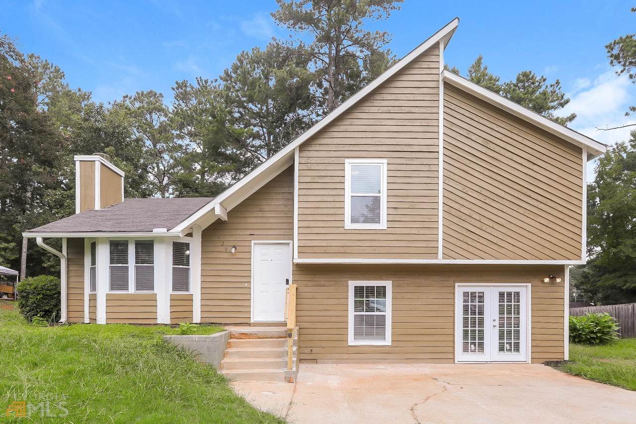 320 Windsor - Photo 1