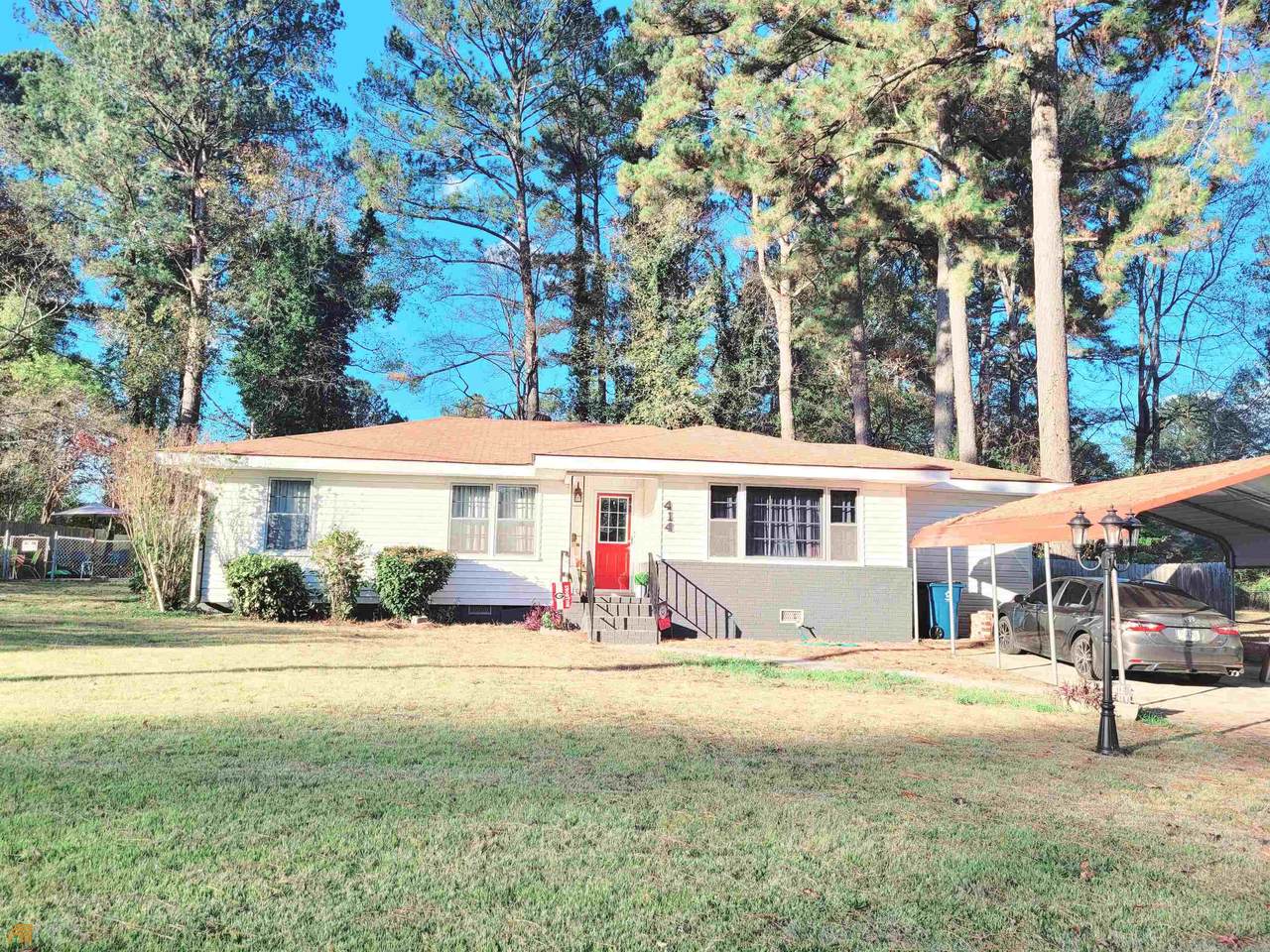 414 Robin Hood Road - Photo 1