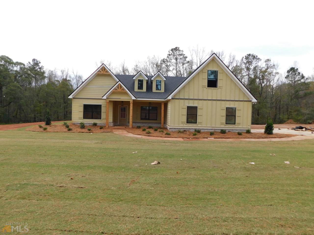 204 Lake Point Drive - Photo 1