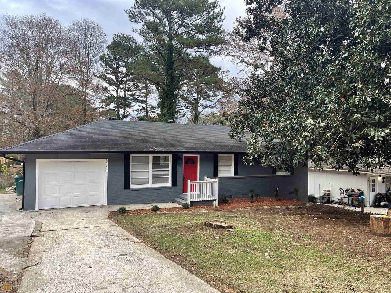 4770 Ridgewood Drive - Photo 1