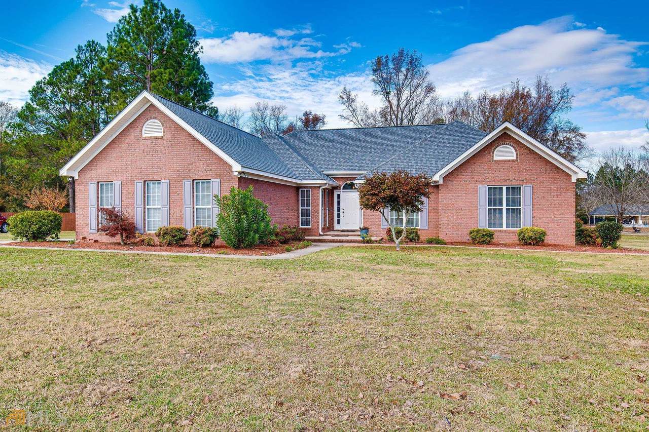 1007 Houndsbark Court - Photo 1