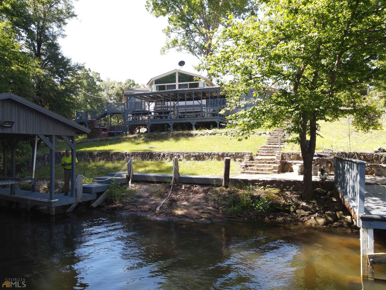 290 Templeton Road - Photo 1