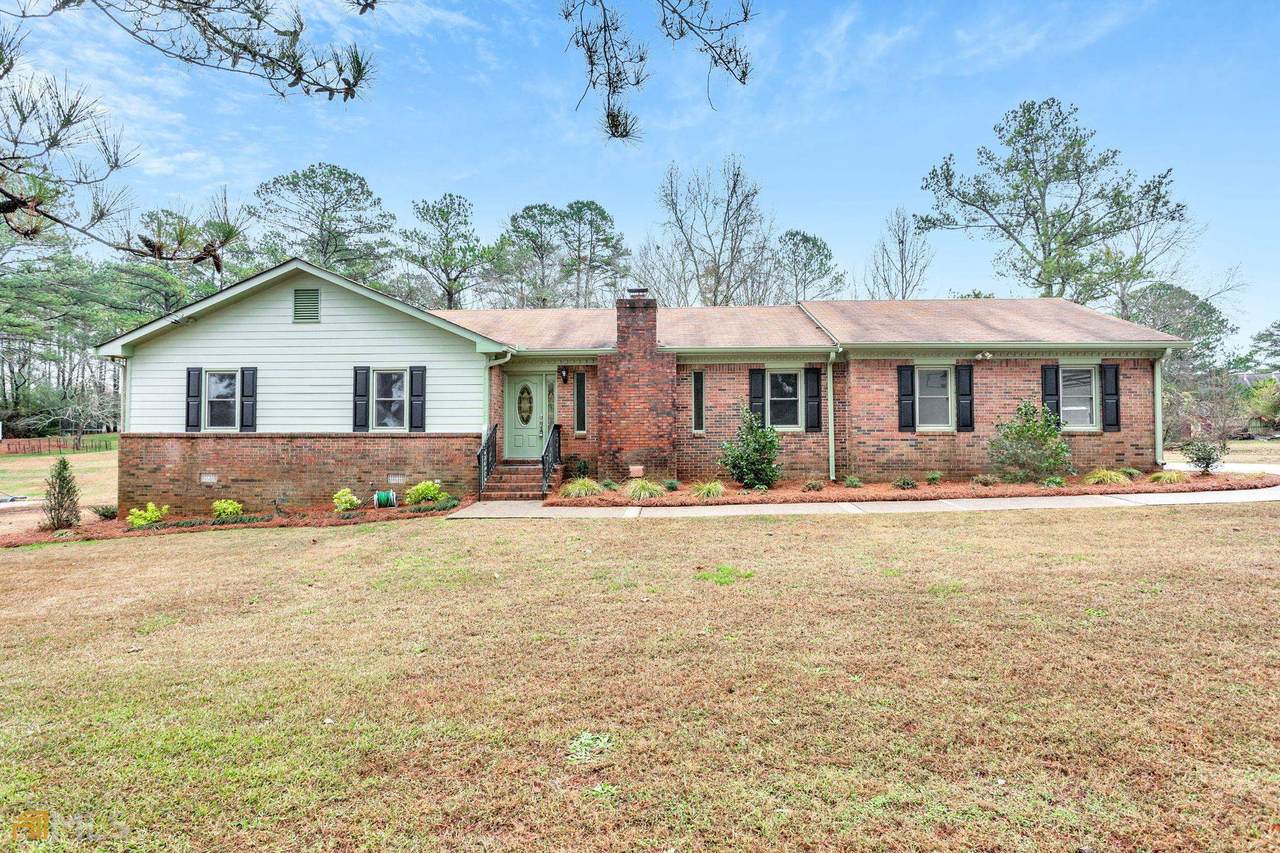325 Hardscrabble - Photo 1