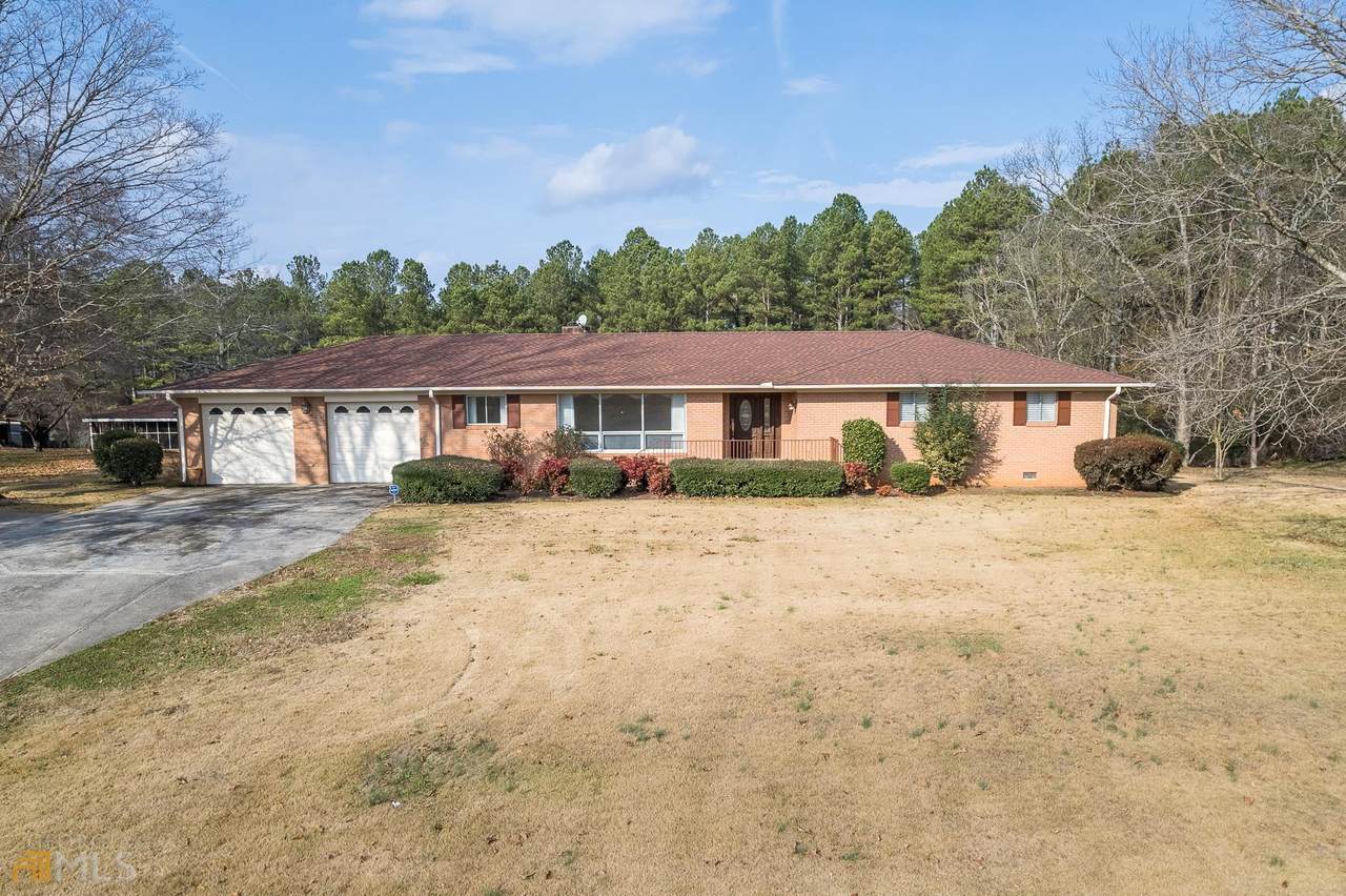 1584 Main Street - Photo 1