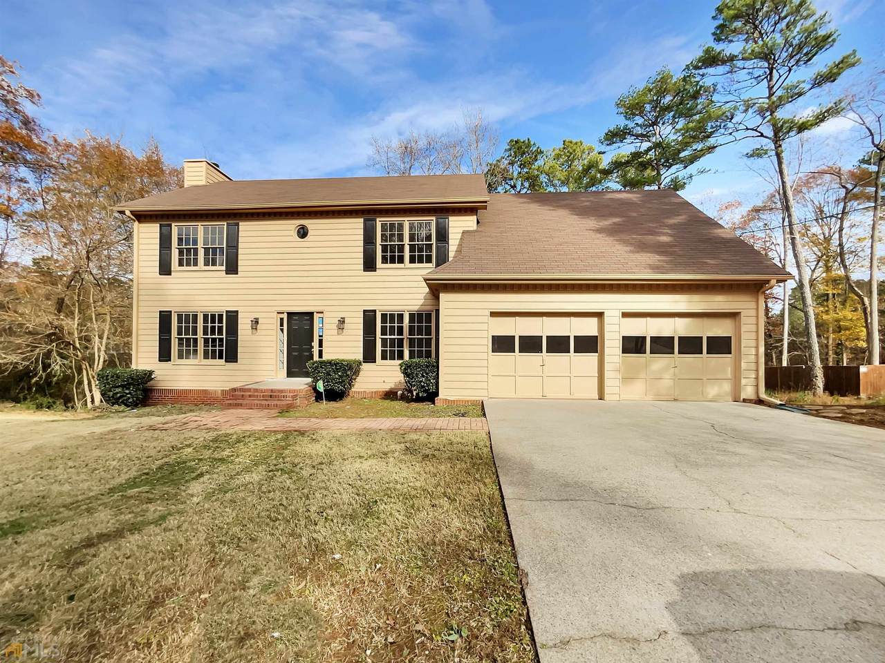 978 Gwens Trail - Photo 1