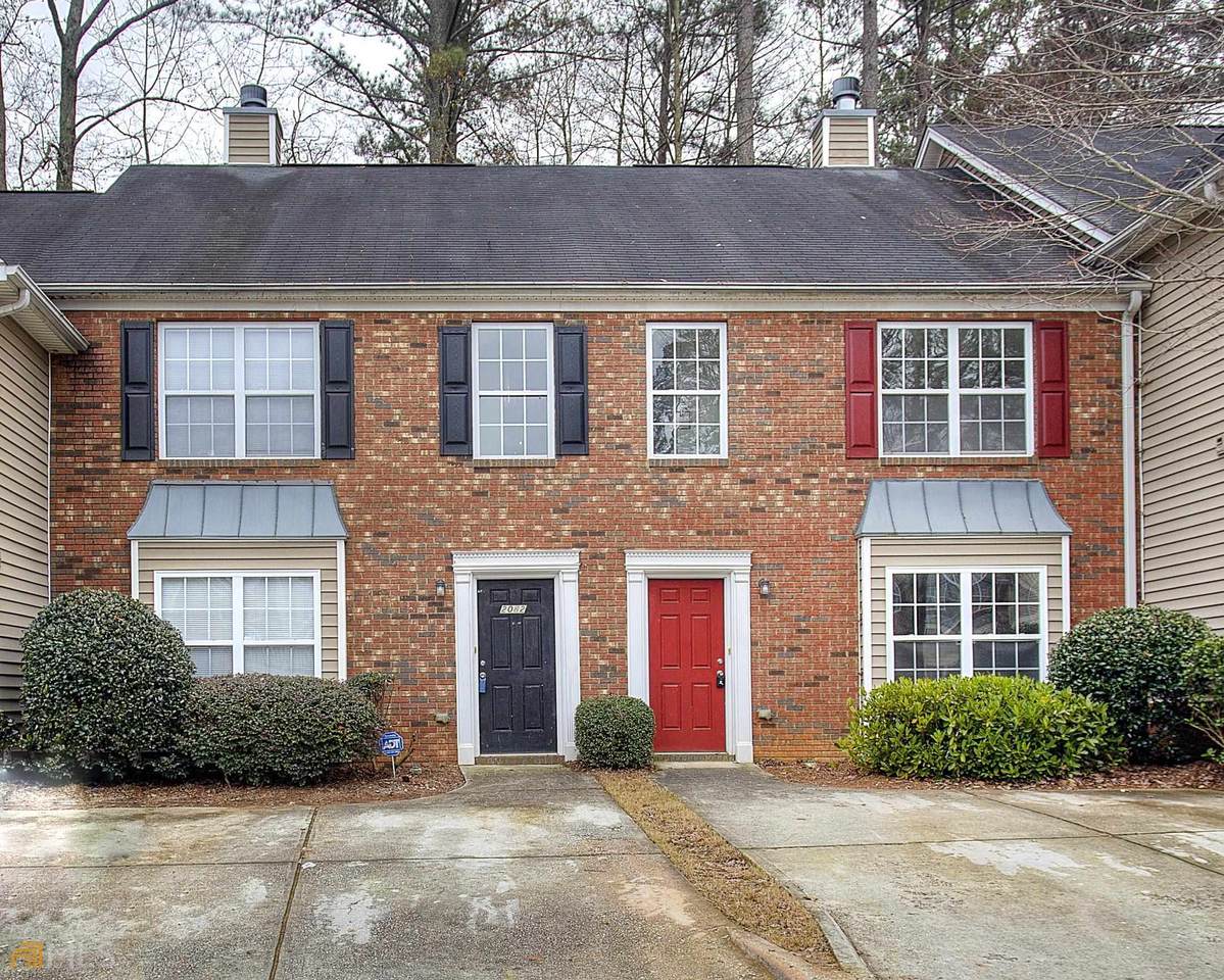 2082 Manhattan Parkway - Photo 1