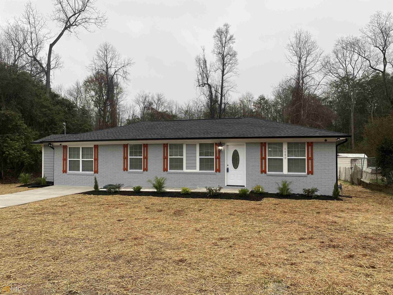 4080 Southview Drive - Photo 1
