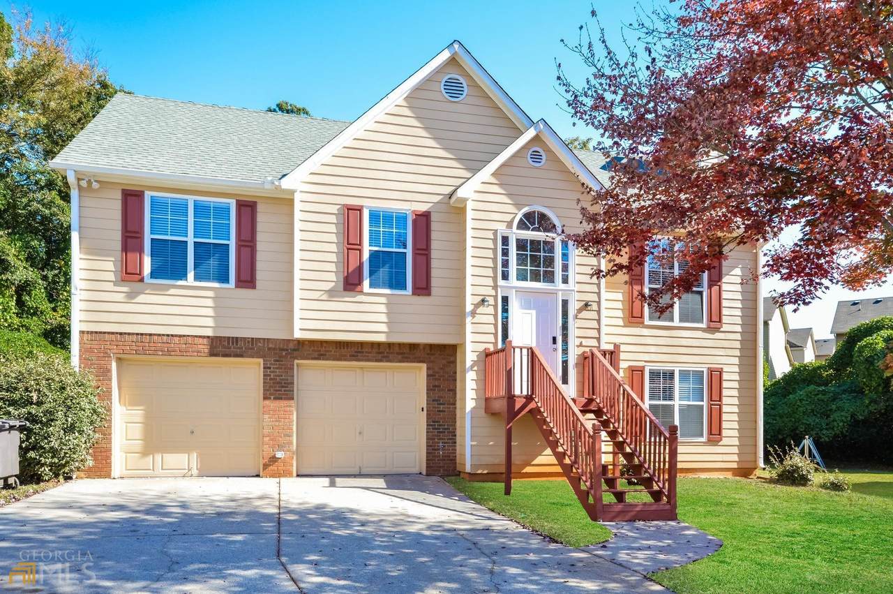54 Ann Circle - Photo 1
