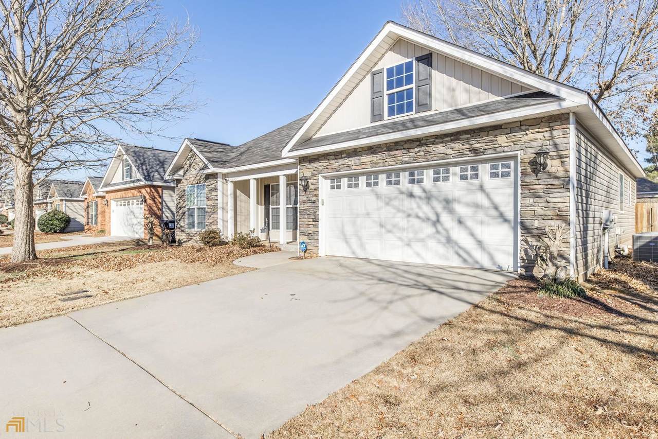 202 Weatherwood - Photo 1