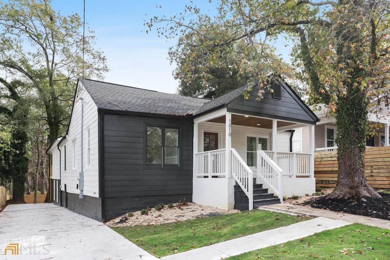 1010 Oakland Drive - Photo 1