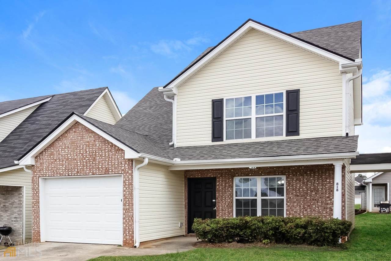 818 Carlton Pointe Place - Photo 1