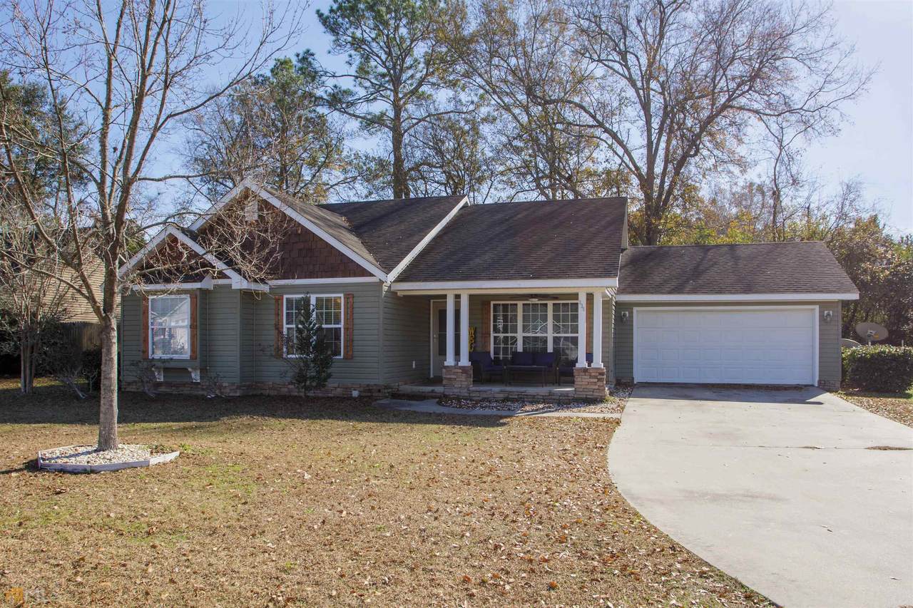 330 Spanish Moss Lane - Photo 1