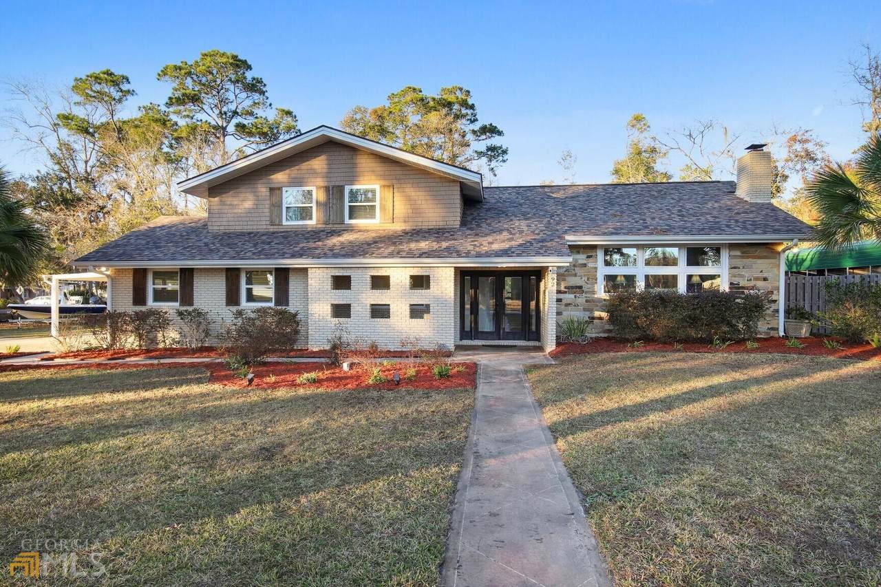 92 Nancy Drive - Photo 1