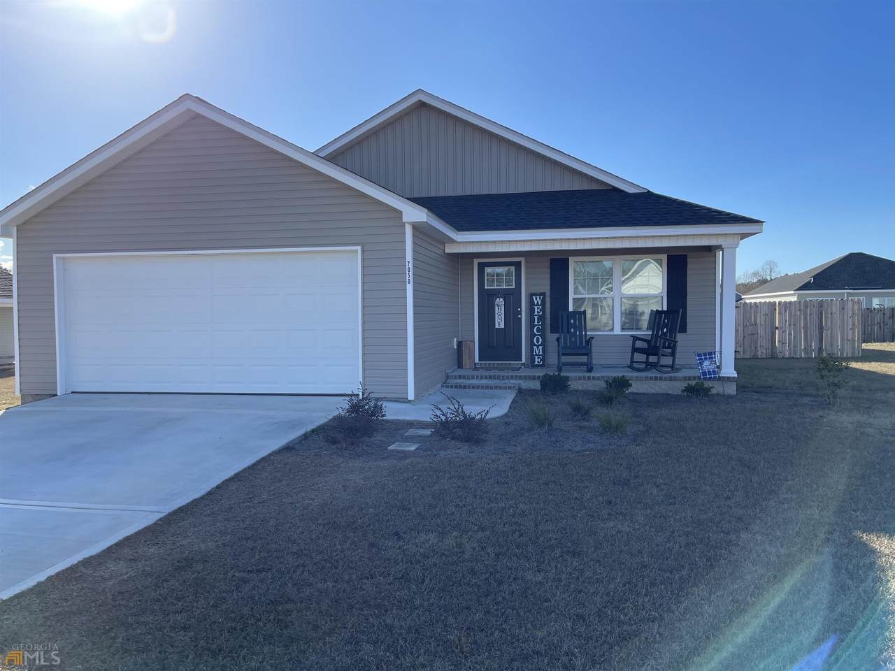 7050 White Pine Avenue - Photo 1