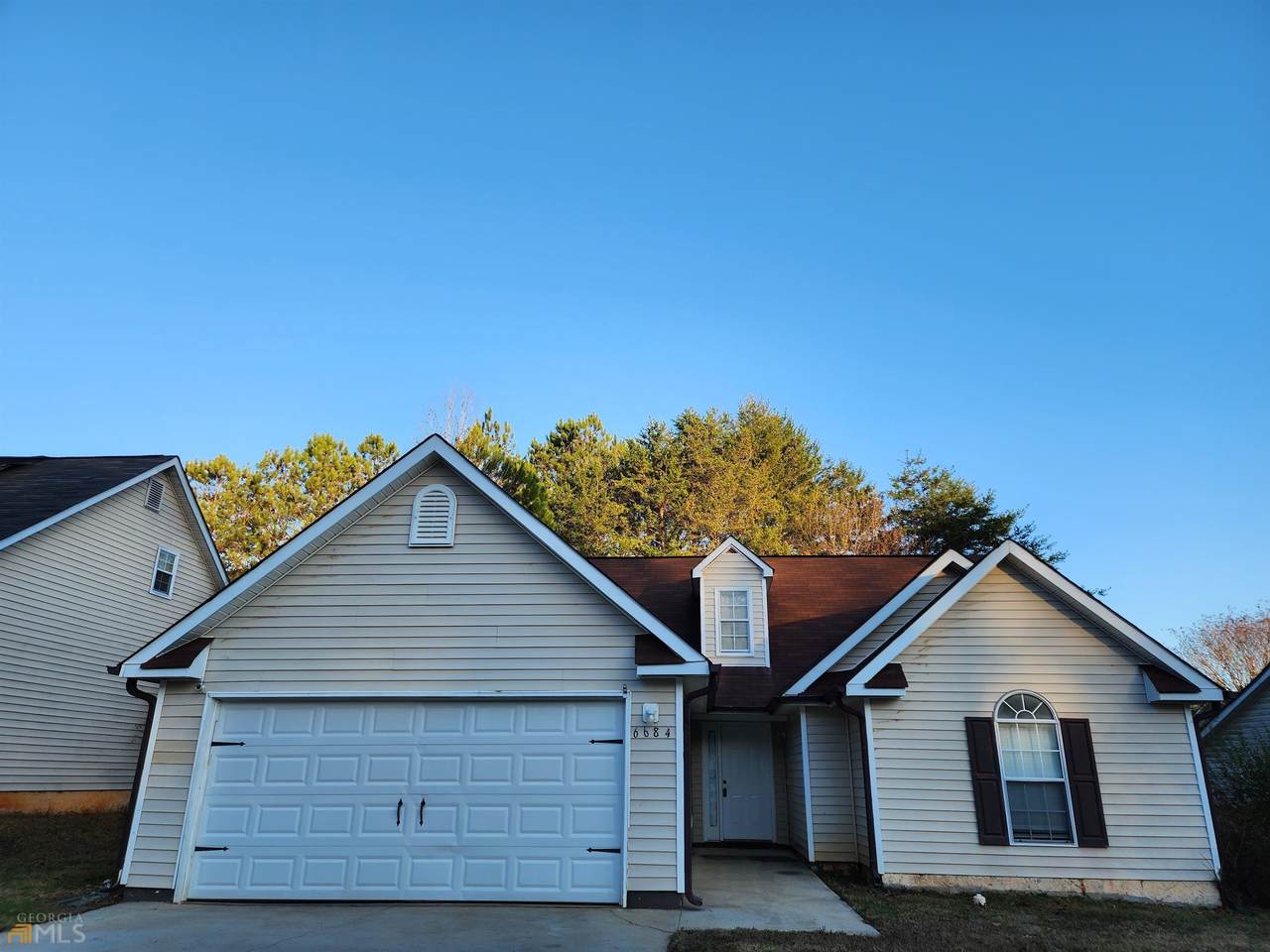 6684 Chesepeake Trail - Photo 1