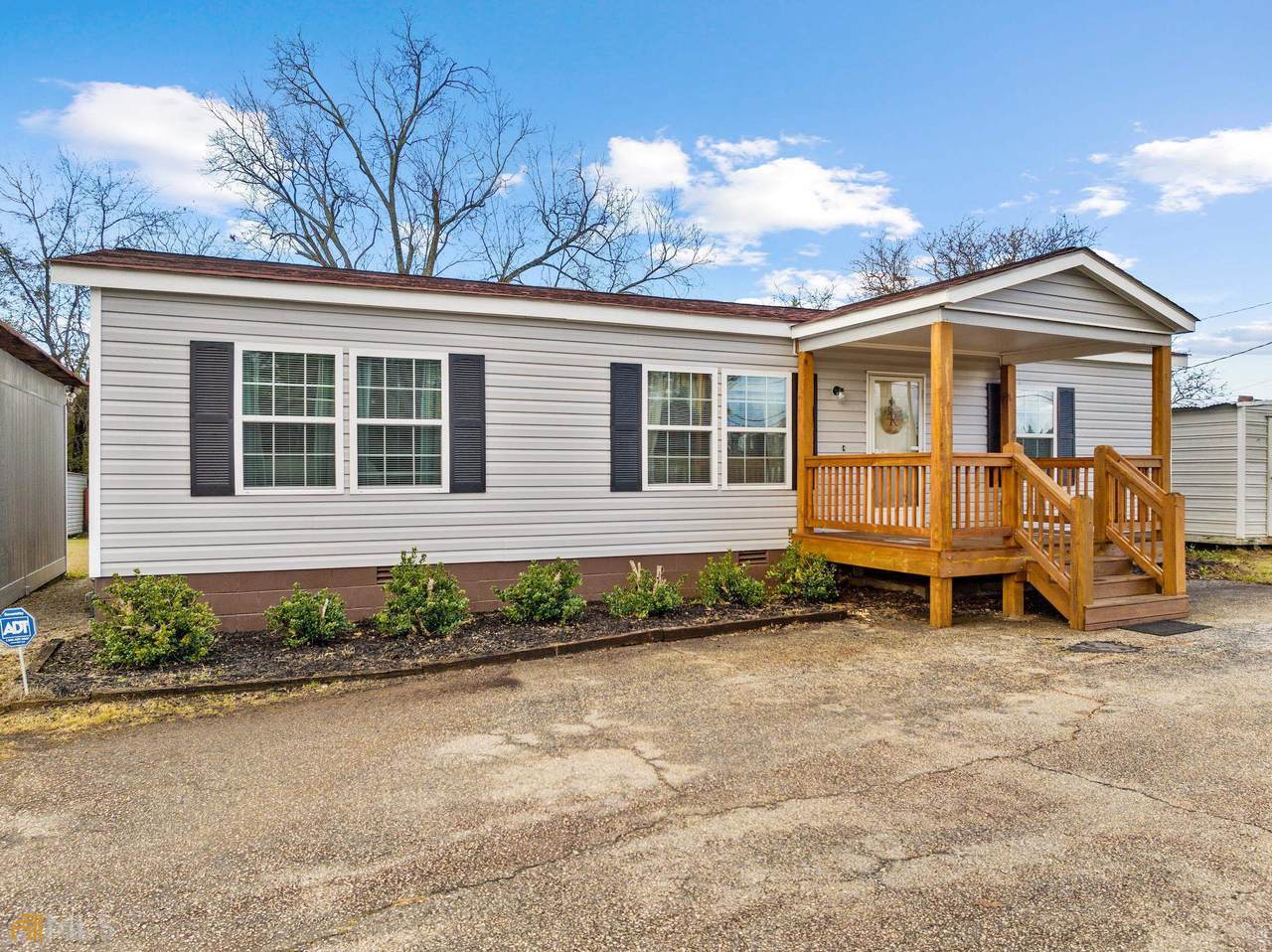 2265 Danielsville Road - Photo 1
