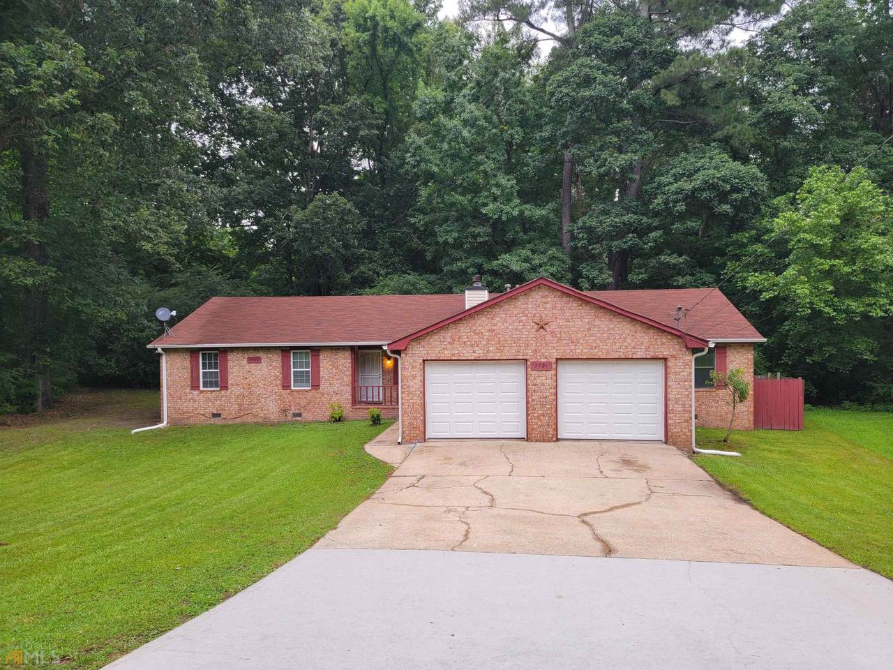 5924 Castlegate Drive - Photo 1