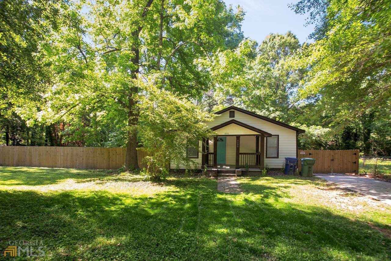 4090 Fairburn - Photo 1
