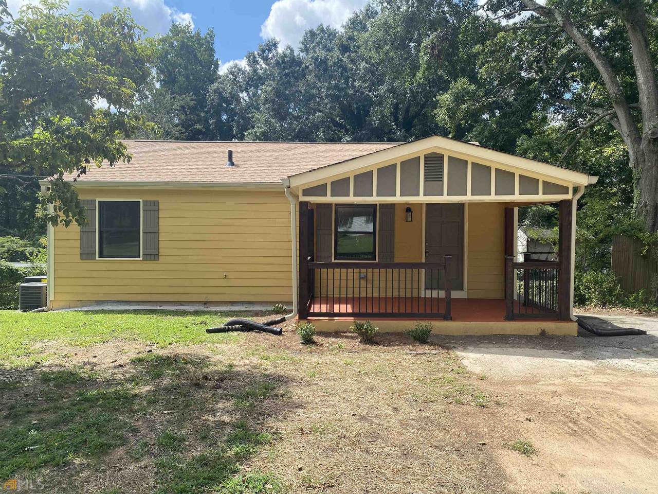 1115 Center Street - Photo 1