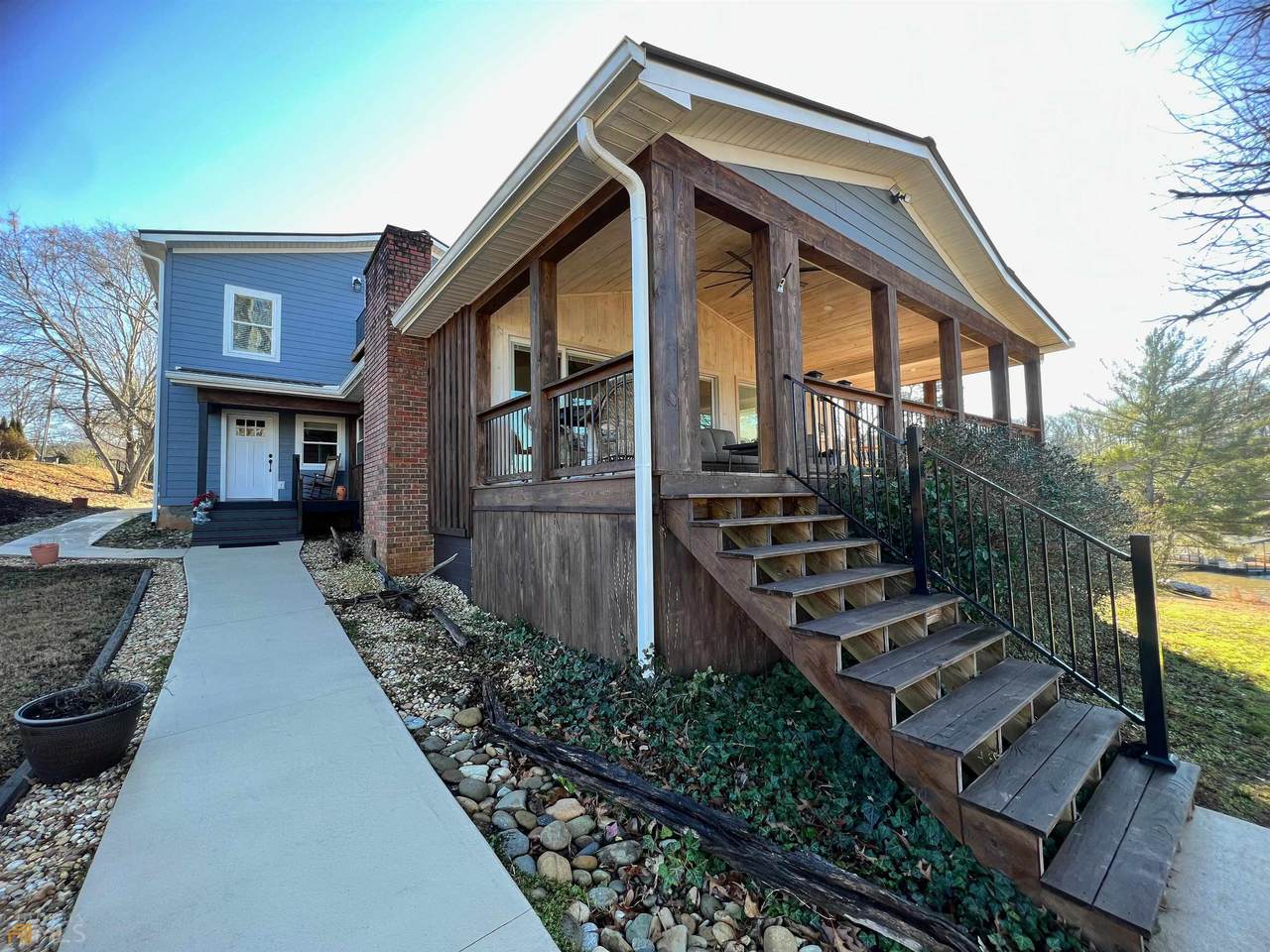 1583 Lakeview Road - Photo 1