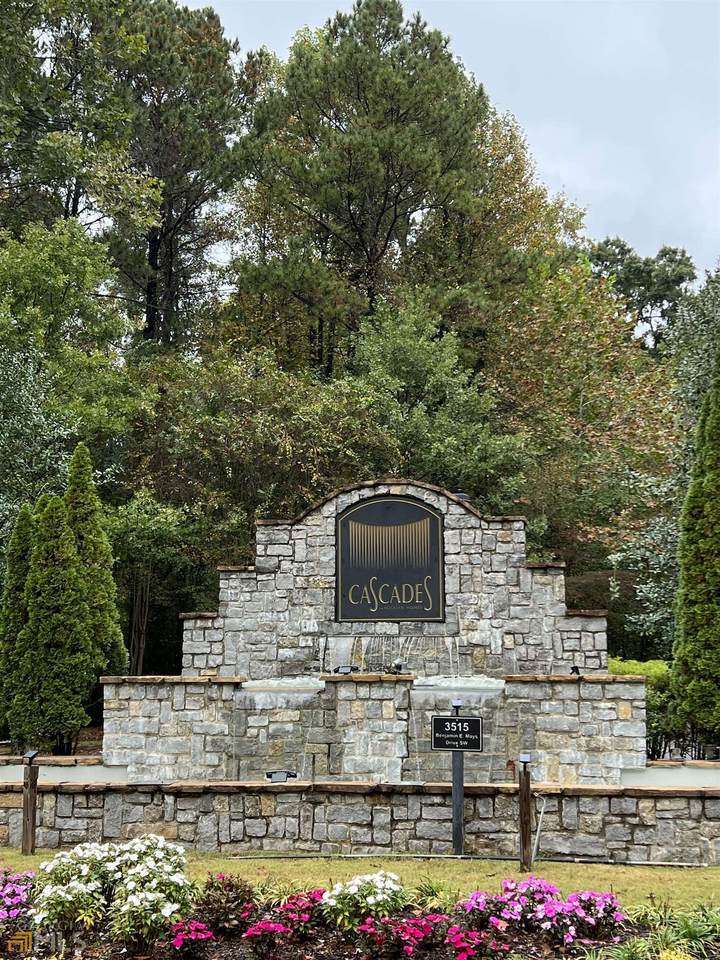 805 Crestwell Circle - Photo 1