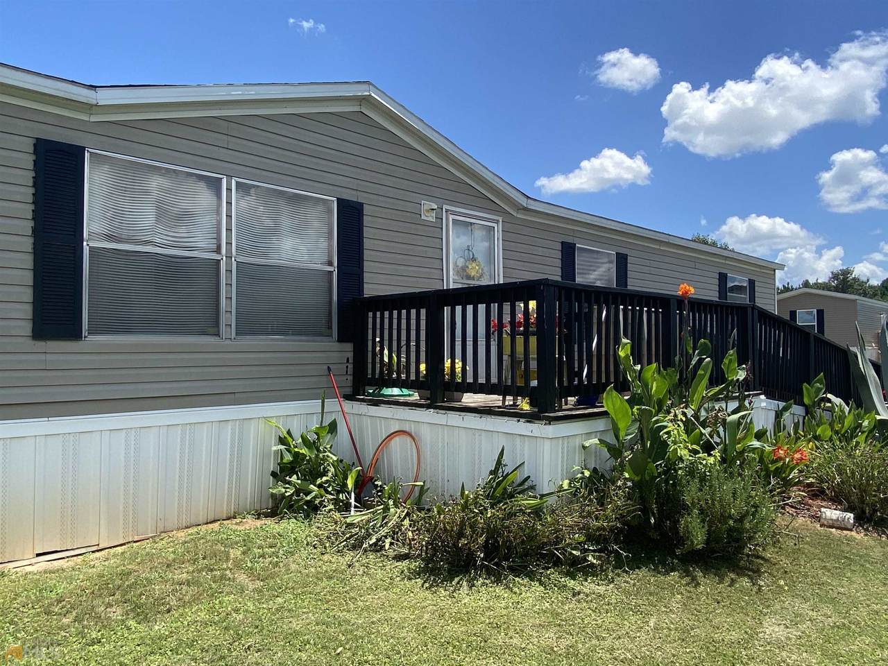 1072 Cody Drive - Photo 1