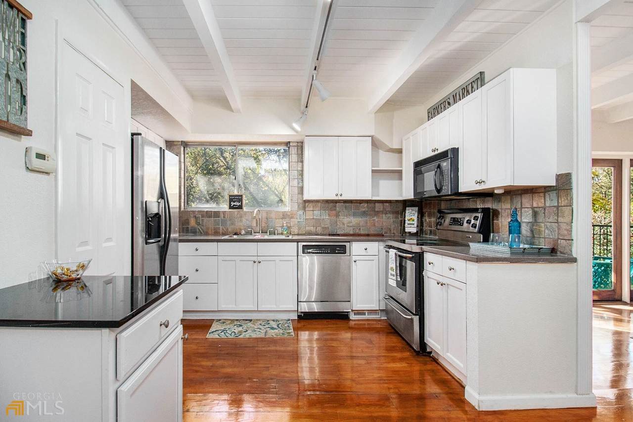 100 Alden Avenue - Photo 1