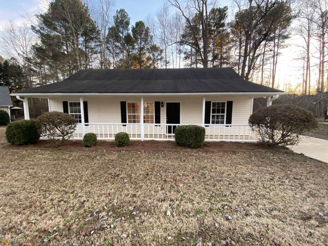 138 Pleasant Drive - Photo 1