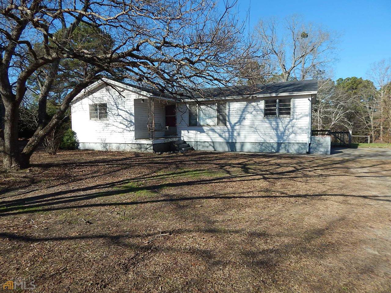4526 Moseley Road - Photo 1