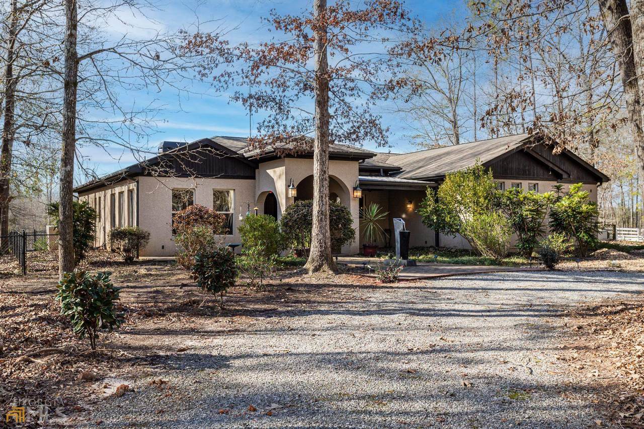 1860 Starr Road - Photo 1