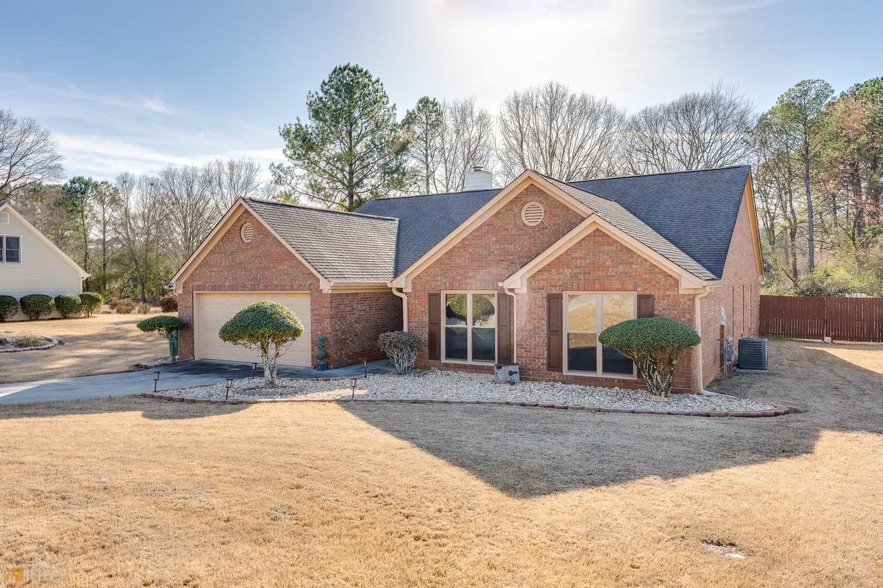 2424 Scarlet Lane - Photo 1