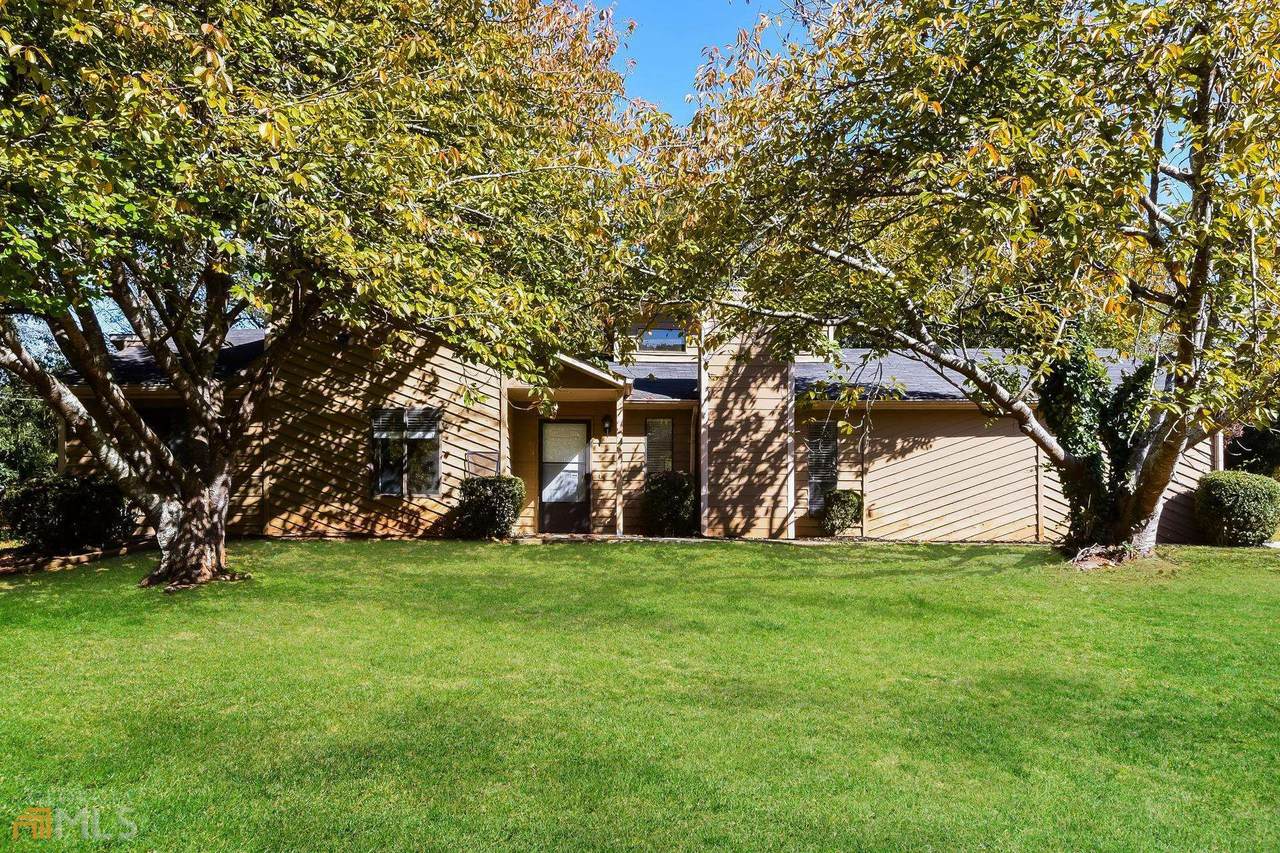 3513 Warwick - Photo 1