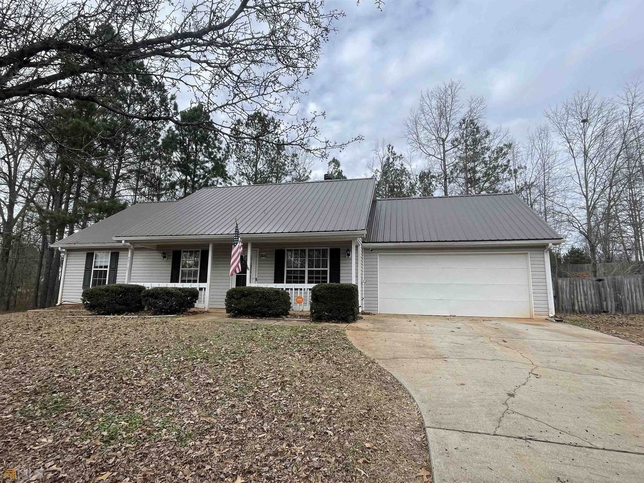 140 Stony Brook Circle - Photo 1