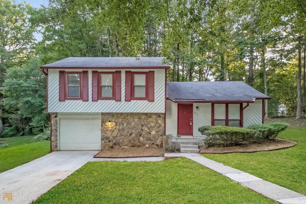 5035 Fairforest Drive - Photo 1