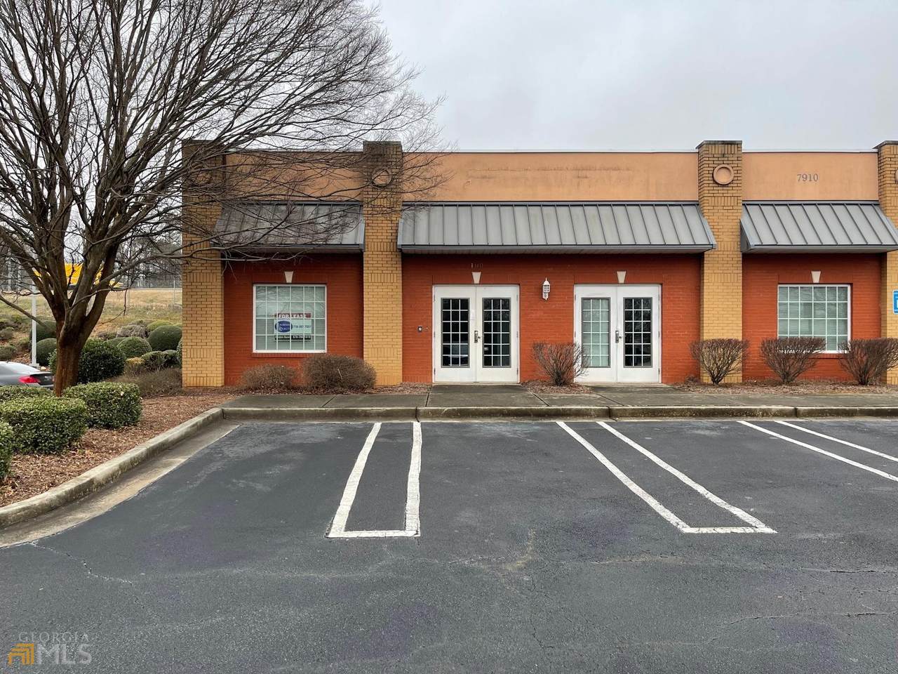 7910 Mall Ring Road - Photo 1