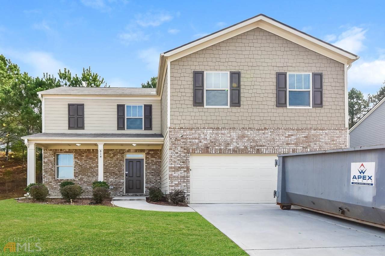 814 Lake Chase - Photo 1