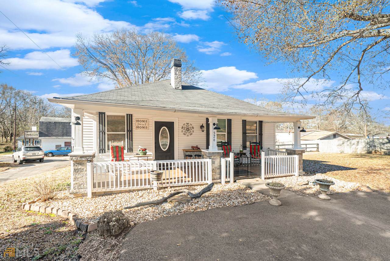 526 Cassville Road - Photo 1